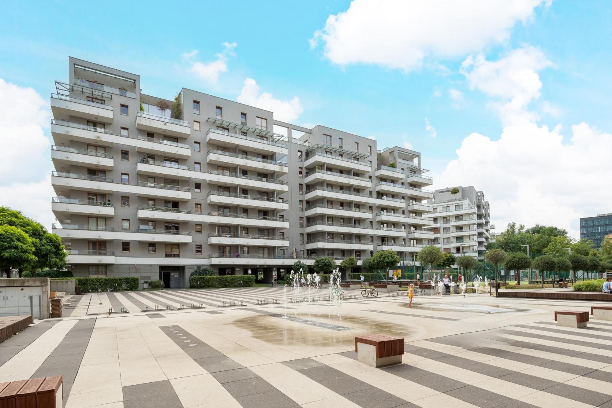 New Varsovia Comfort 569 Exterior photo